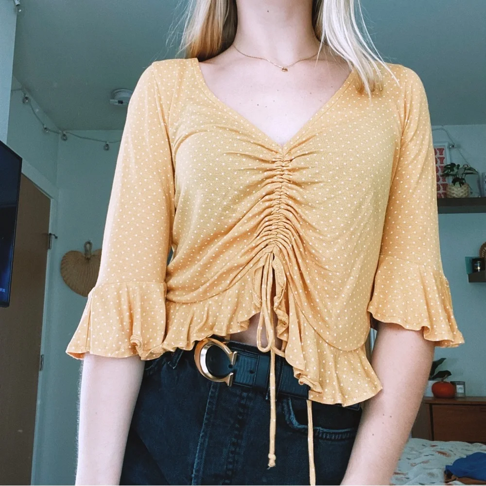 Urban Outfitters yellow polka dot top - Picture 1 of 4